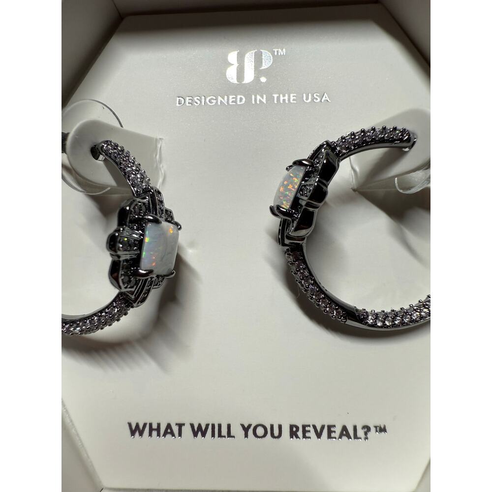 BP Oct 2025 seatings Loop Me in Love on Hema